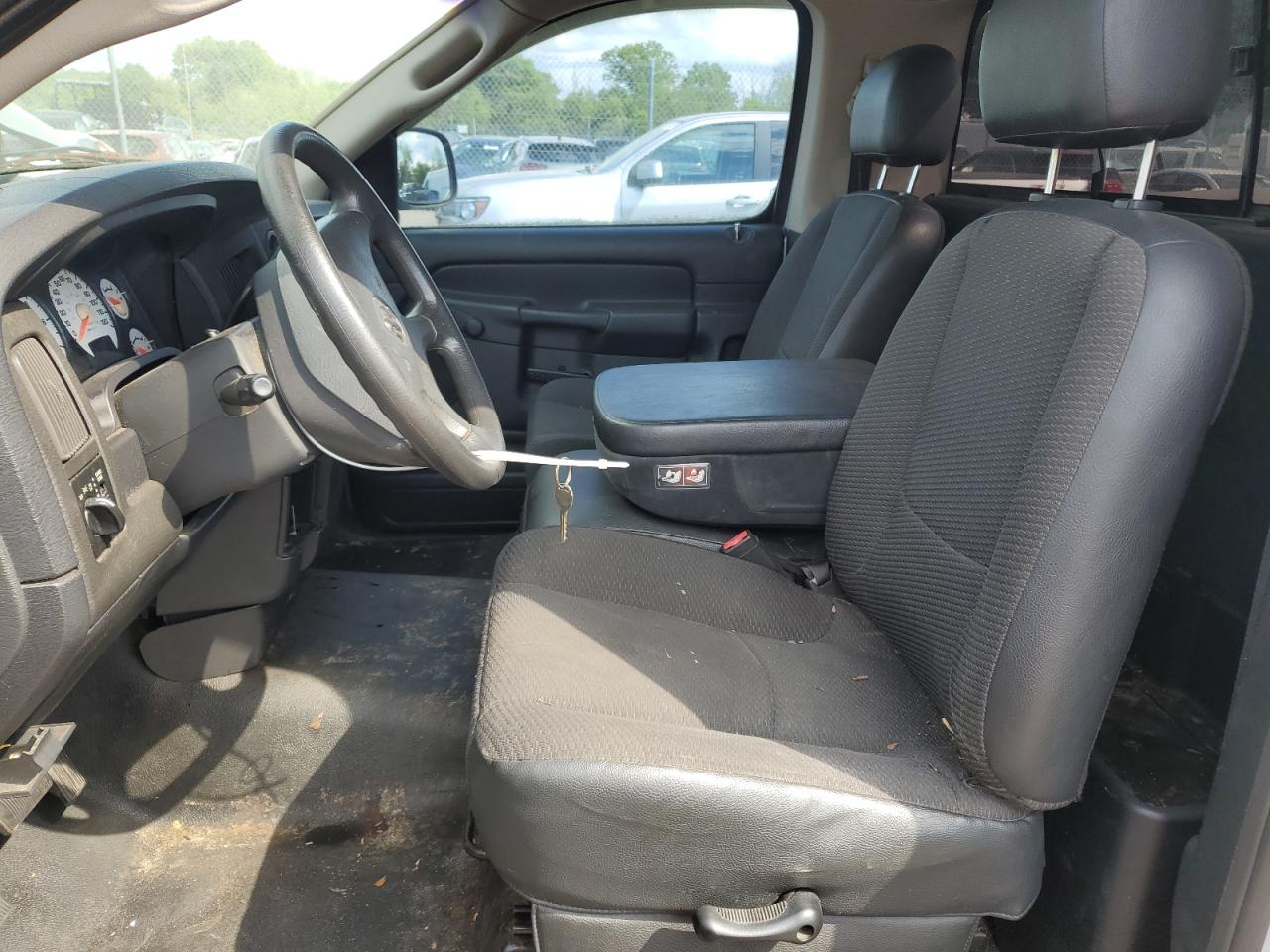 2002 Dodge Ram 1500 VIN: 1D7HA16K72J262843 Lot: 56065345