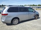 2017 Toyota Sienna Xle for Sale in Antelope, CA - Front End