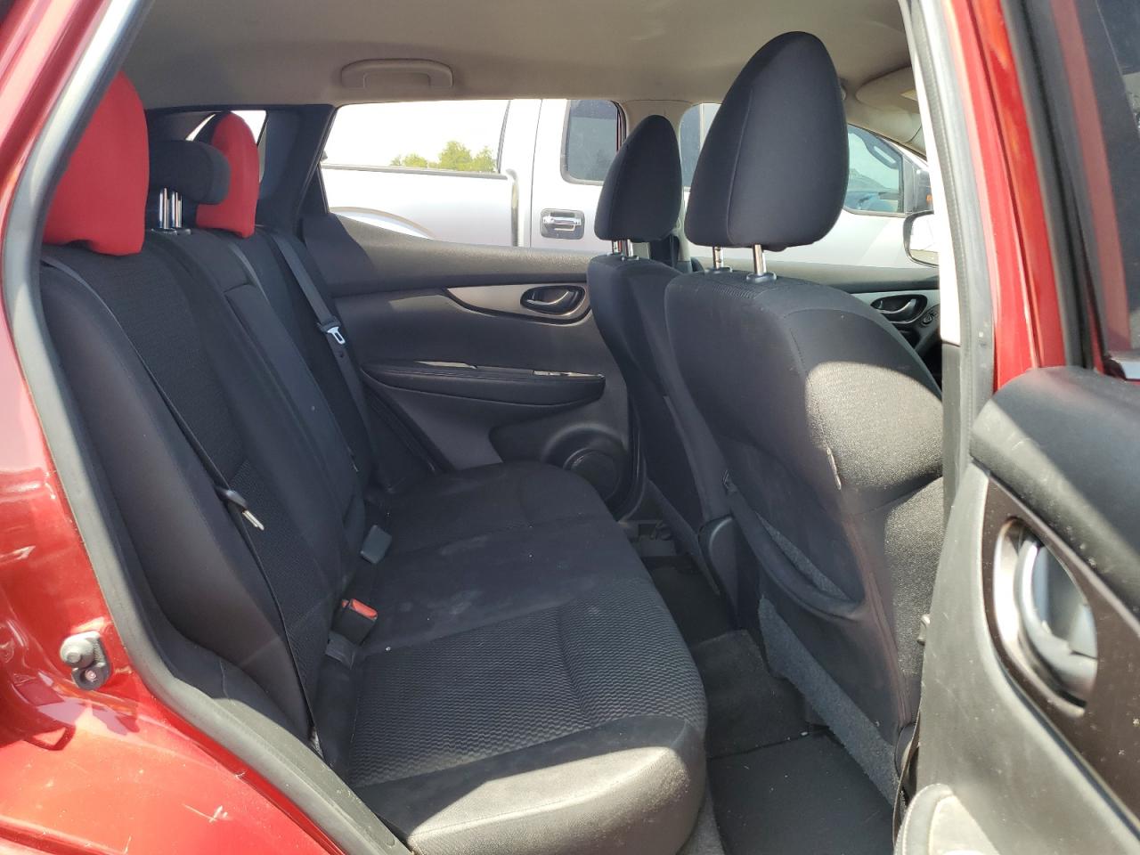 JN1BJ1CP3KW238688 NISSAN ROGUE 2019