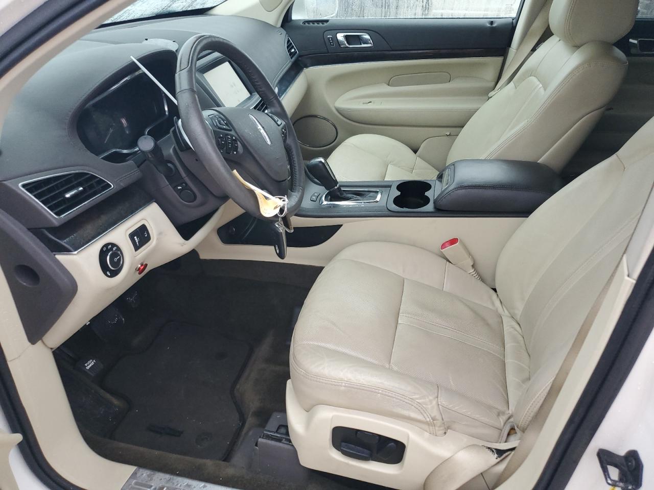 2015 Lincoln Mkt VIN: 2LMHJ5AT6FBL01725 Lot: 55765385