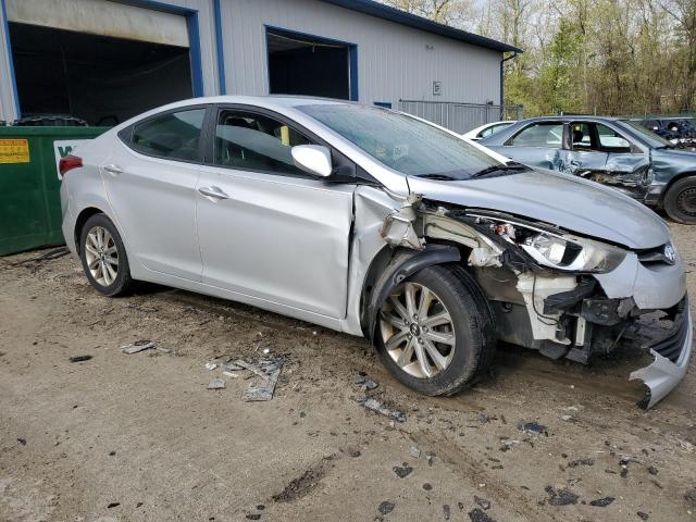 Sedans HYUNDAI ELANTRA 2014 Srebrny