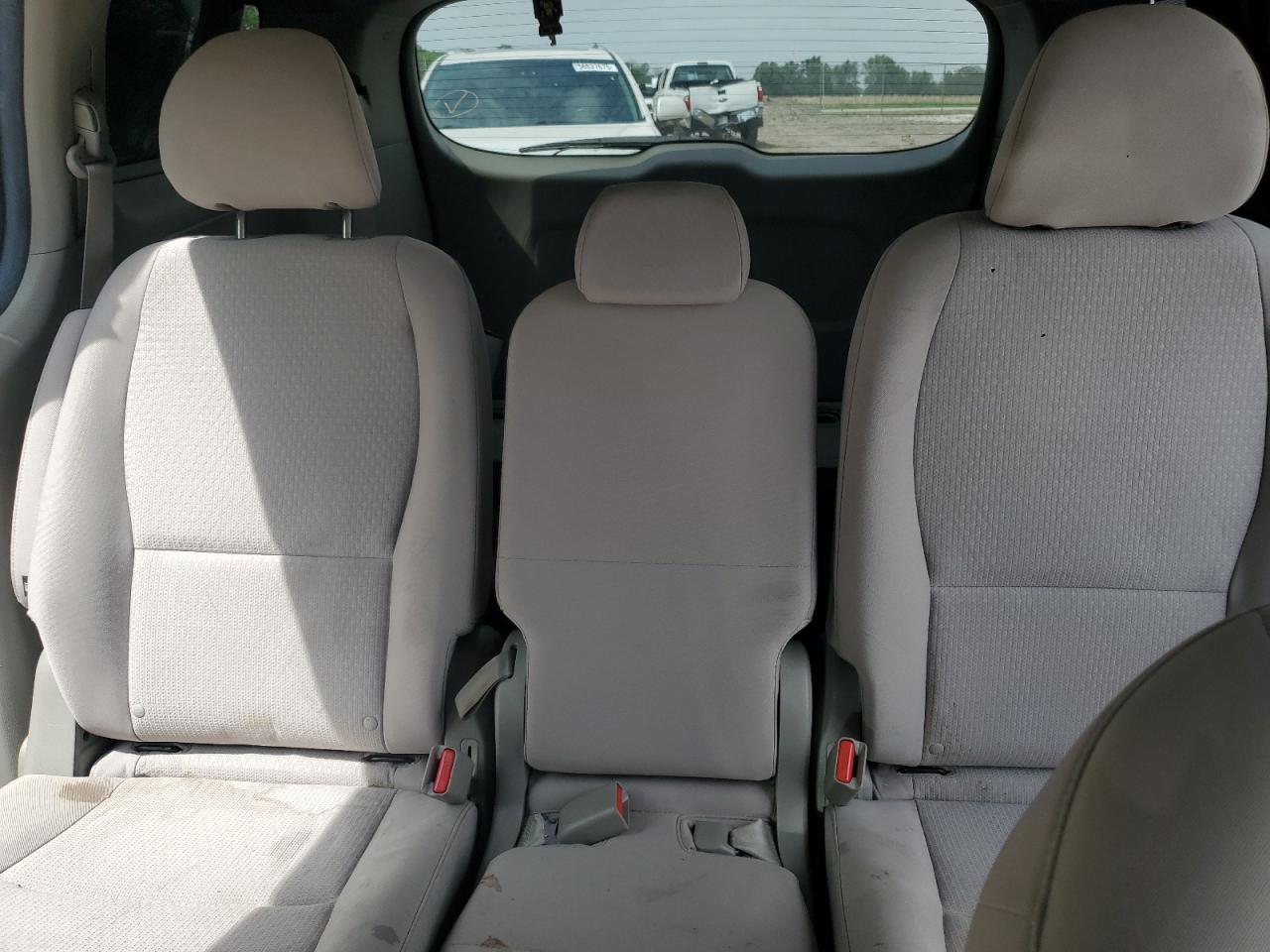 2016 Kia Sedona Lx VIN: KNDMB5C10G6192489 Lot: 57021035