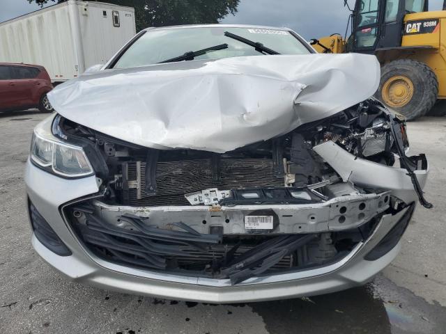  CHEVROLET CRUZE 2019 Srebrny