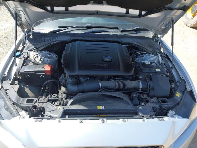 2016 JAGUAR XE PRESTIG