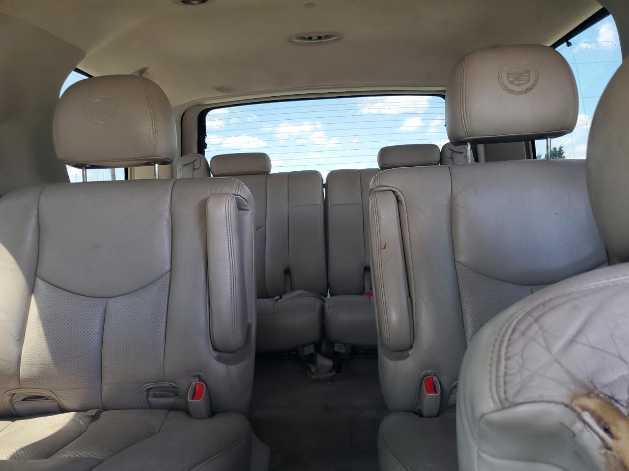 2005 Cadillac Escalade Luxury VIN: 1GYEK63N55R212898 Lot: 54323405