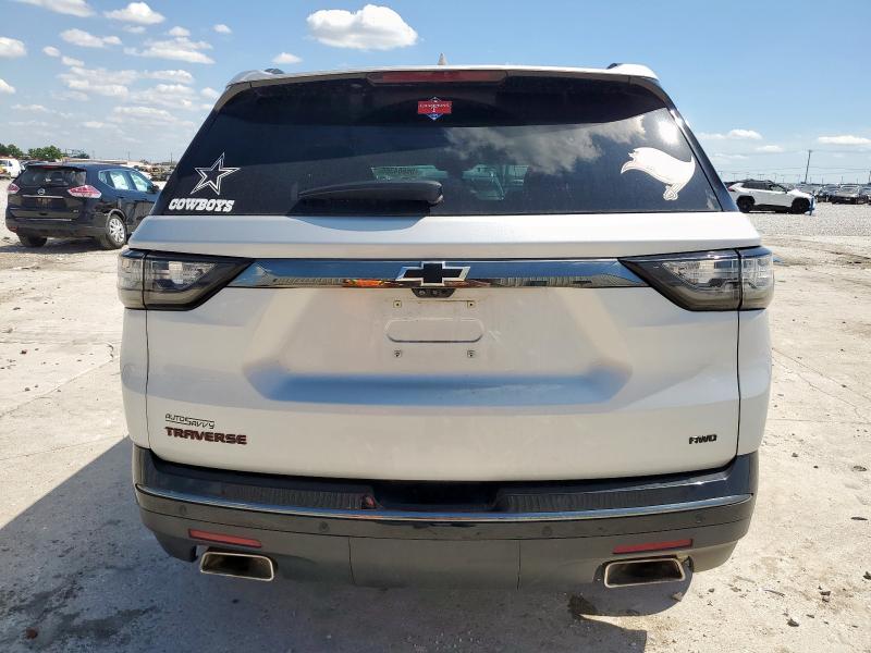  CHEVROLET TRAVERSE 2020 Серебристый