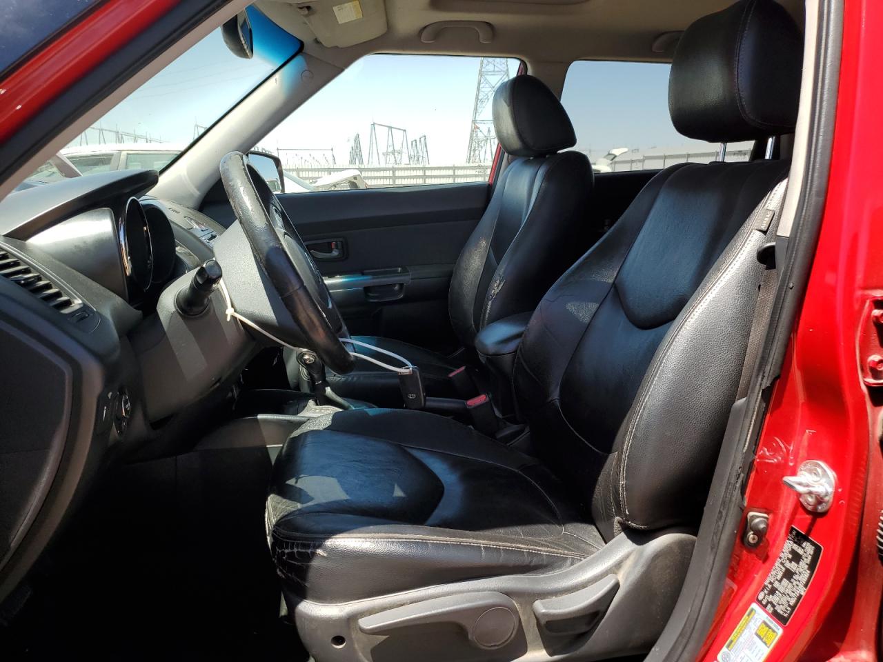 2011 Kia Soul + VIN: KNDJT2A2XB7292824 Lot: 59192785