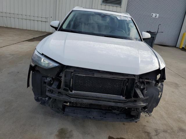 AUDI Q3 2021 Белый