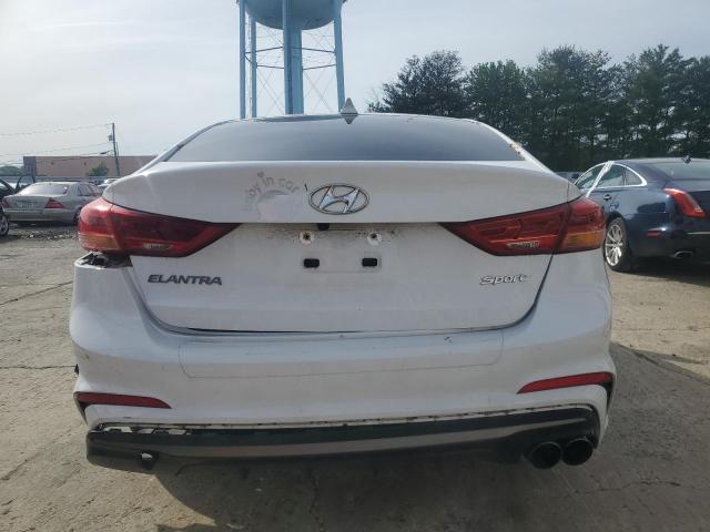  HYUNDAI ELANTRA 2018 Белый