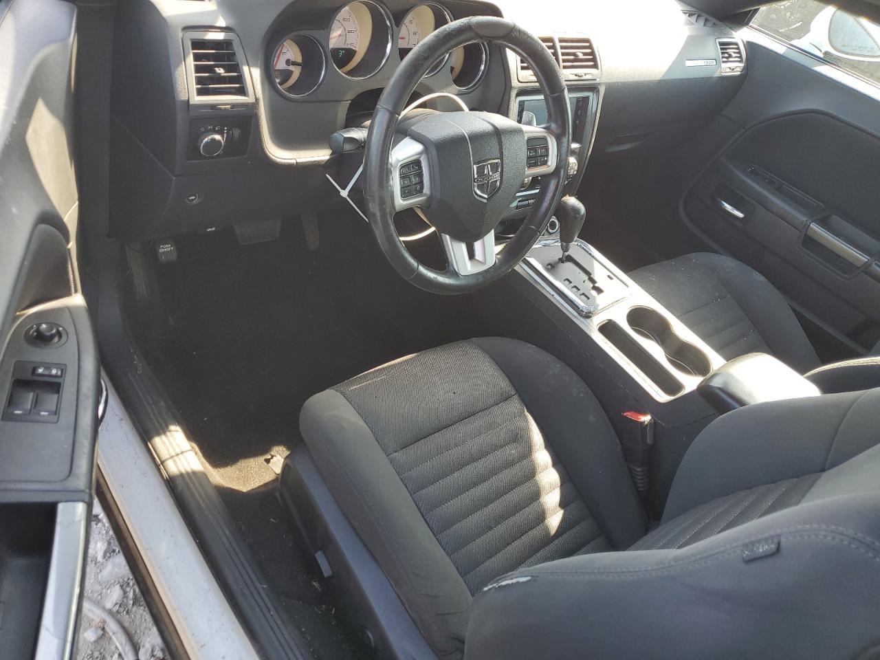 Dodge Challenger 2013