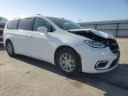 2022 Chrysler Pacifica Touring L   للبيع في Bakersfield، CA - Front End