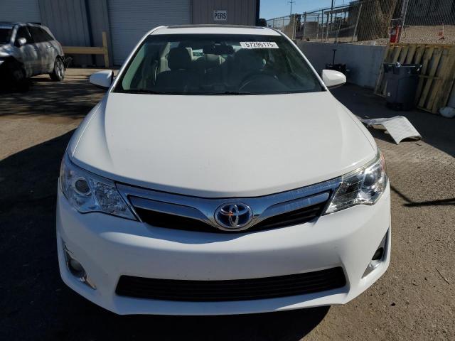 Седани TOYOTA CAMRY 2013 Білий