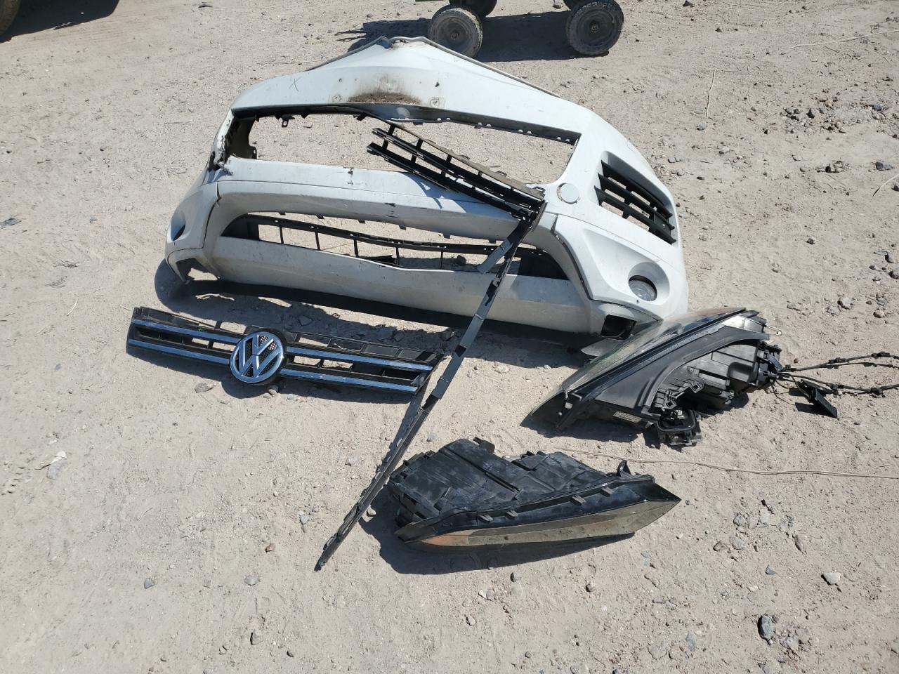 2013 Volkswagen Touareg V6 Tdi VIN: WVGEP9BP9DD003814 Lot: 56339165