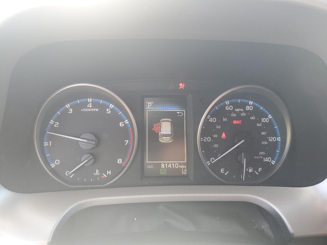 2T3BFREV6JW739046 TOYOTA RAV4 2018