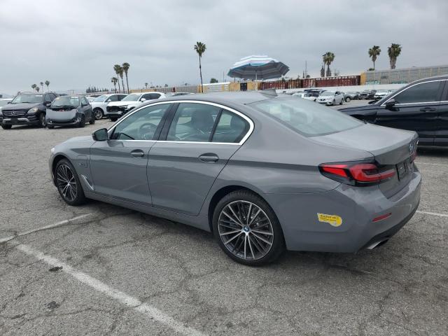  BMW 5 SERIES 2022 Серый