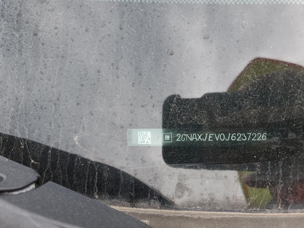 2GNAXJEV0J6237226 CHEVROLET EQUINOX 2018