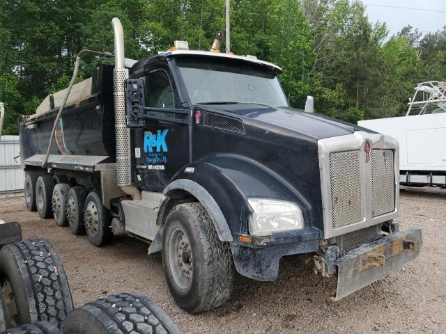 2017 Kenworth T880 Dump Truck