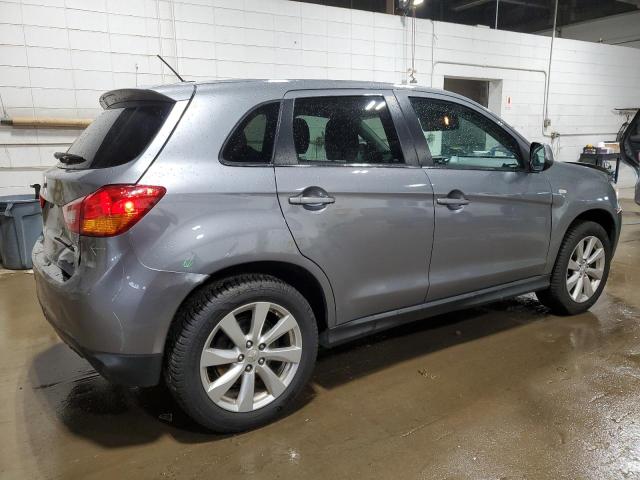  MITSUBISHI OUTLANDER 2015 Угольный
