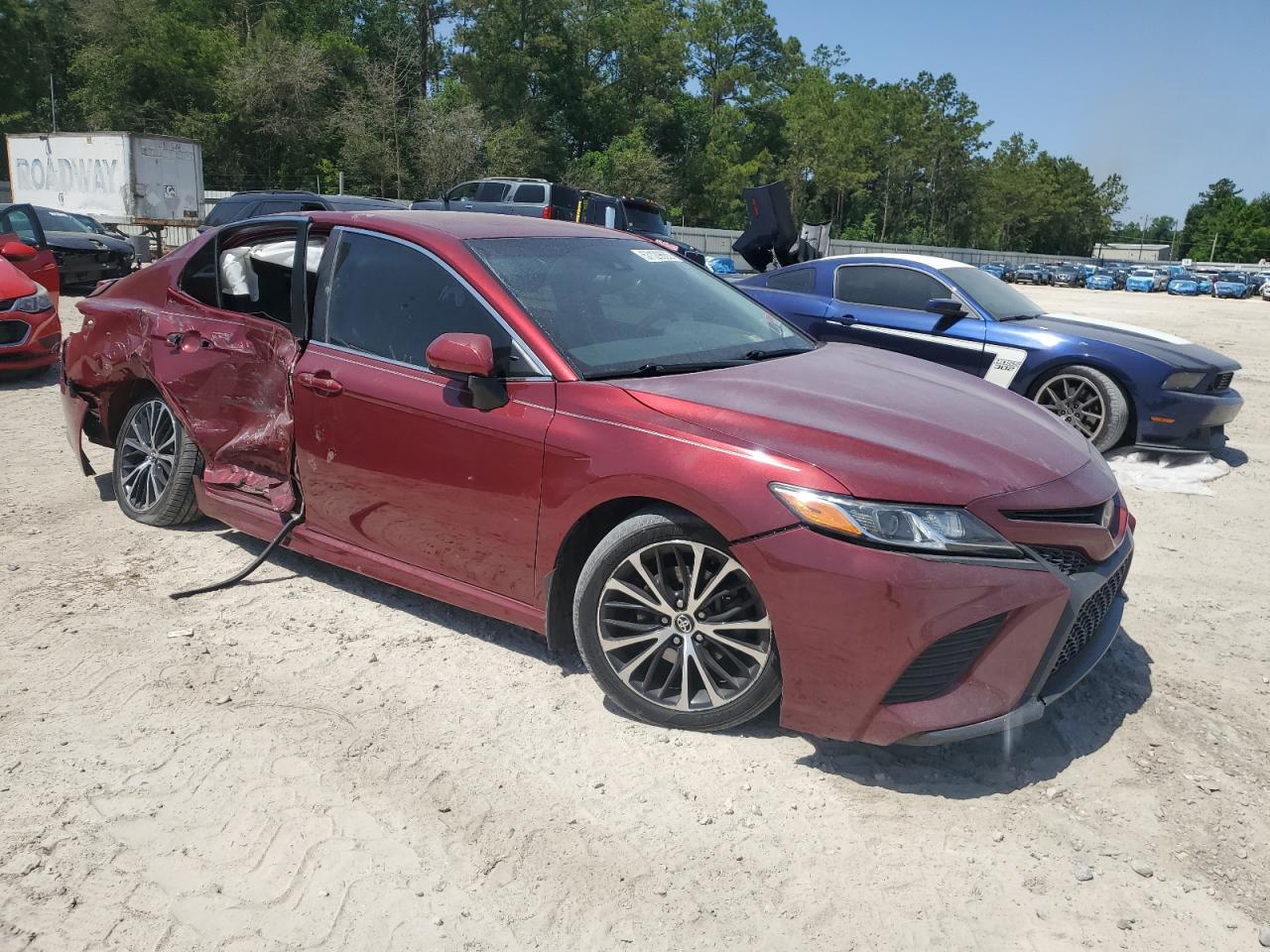 4T1B11HK2JU506520 TOYOTA CAMRY 2018