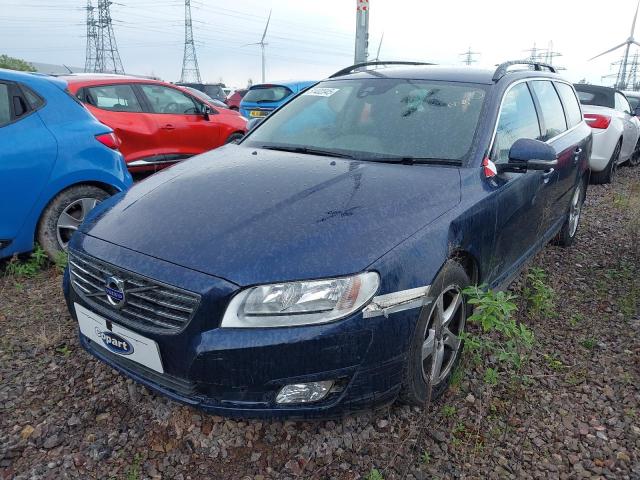 VOLVO V70 BUSINE 2015