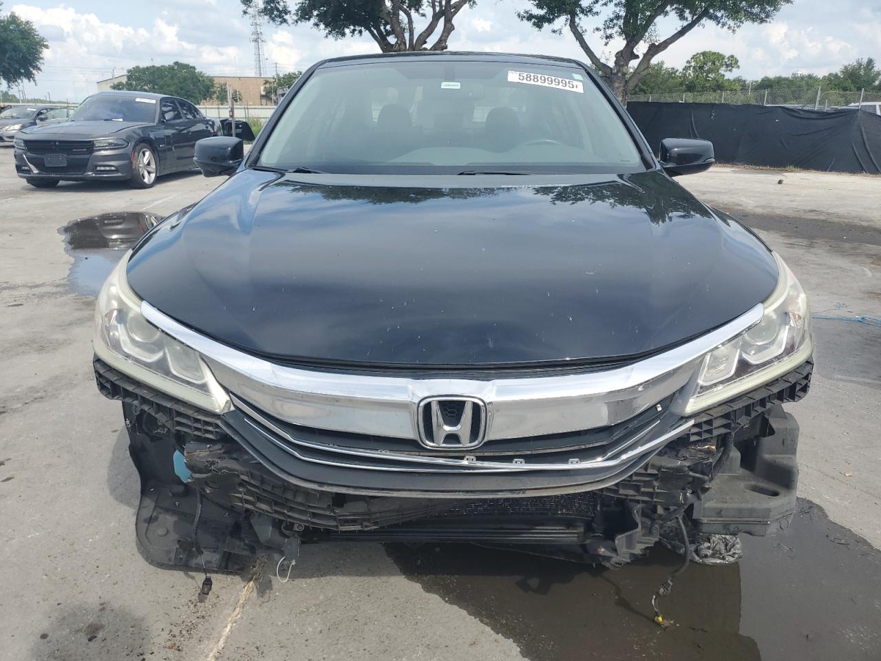 1HGCR2F8XHA008951 HONDA ACCORD 2017