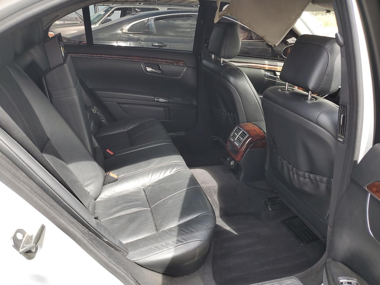 2007 Mercedes-Benz S 550 VIN: WDDNG71X07A071988 Lot: 56696045