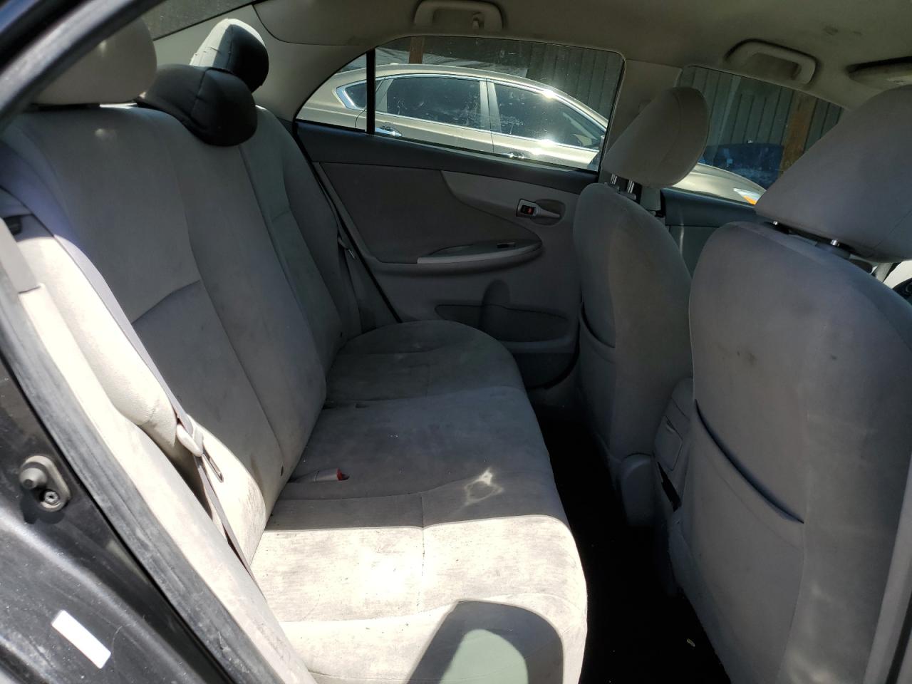 2010 Toyota Corolla Base VIN: 1NXBU4EE5AZ253569 Lot: 56952205