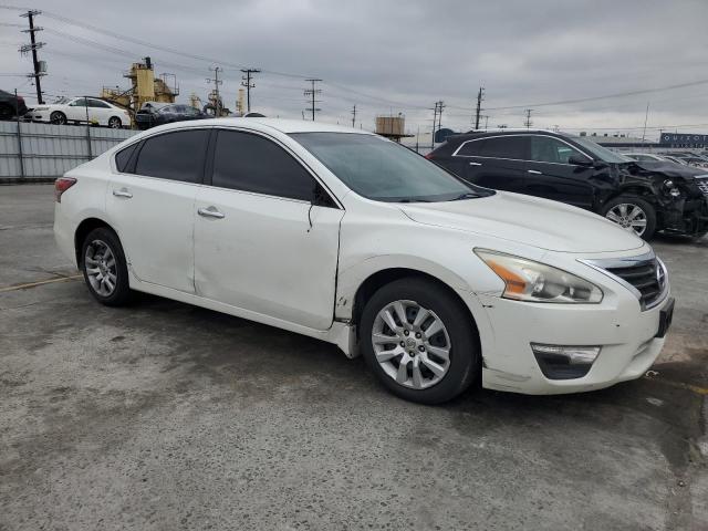 Sedans NISSAN ALTIMA 2015 White