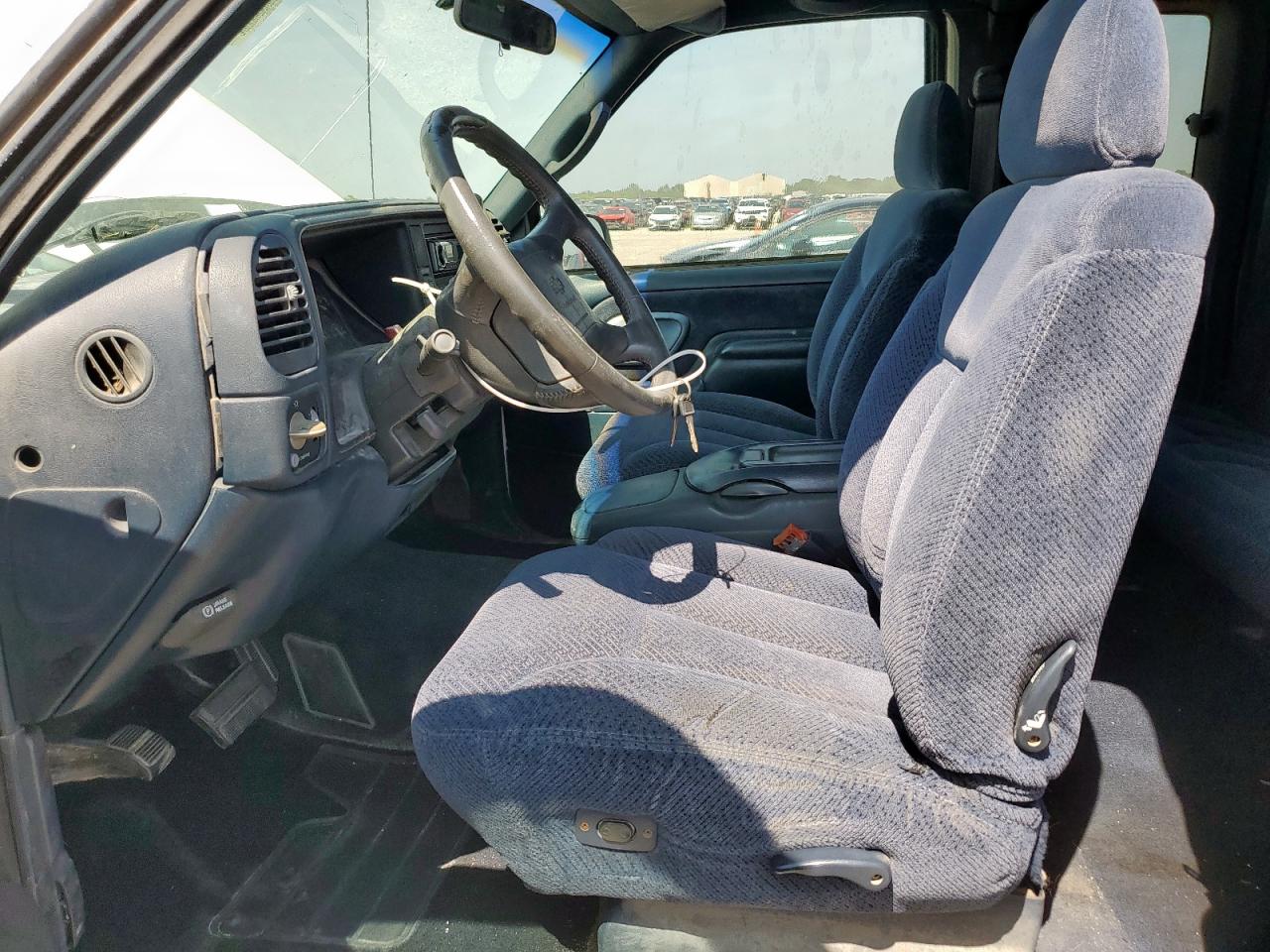 1996 Chevrolet Gmt-400 K1500 VIN: 2GCEK19R6T1225328 Lot: 57001855