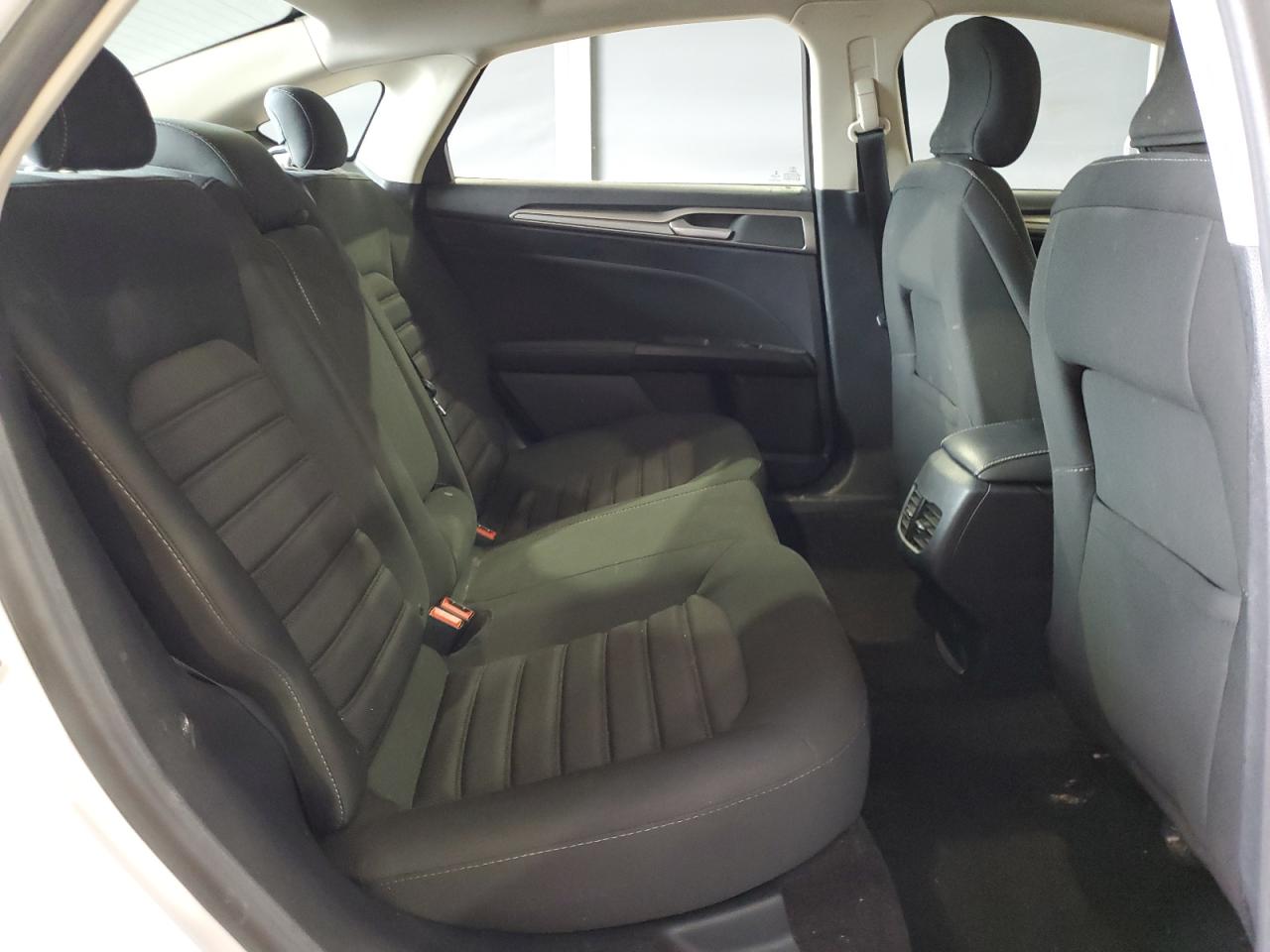 2019 Ford Fusion Se VIN: 3FA6P0LU5KR124813 Lot: 55386375