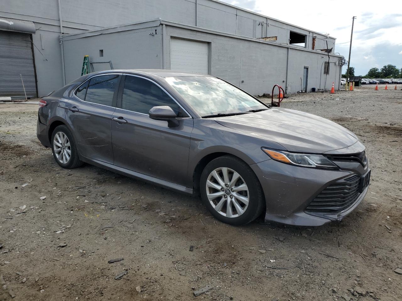 4T1B11HK5JU039478 TOYOTA CAMRY 2018