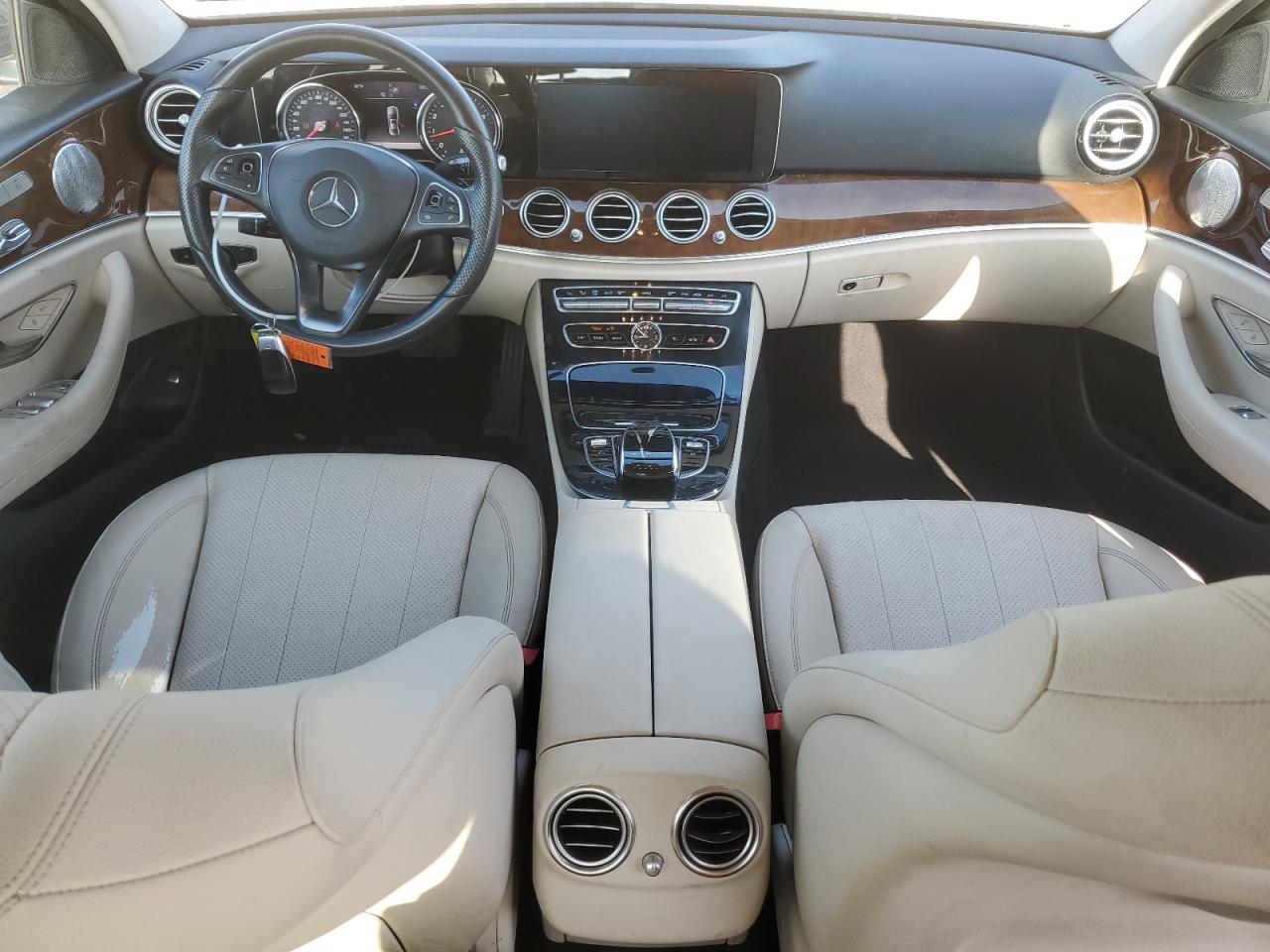 2018 Mercedes-Benz E 300 VIN: WDDZF4JB5JA334264 Lot: 56000385