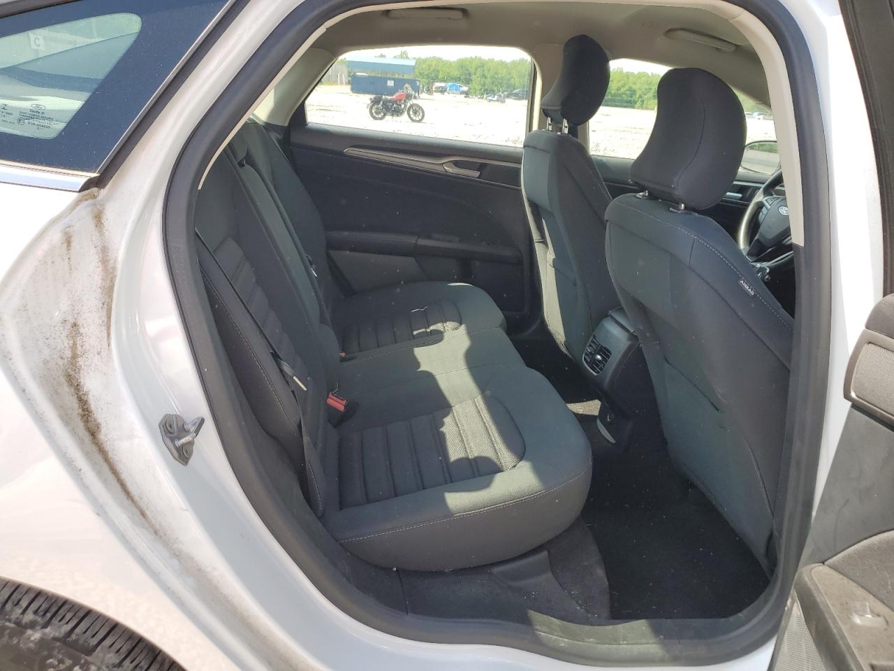 2019 Ford Fusion Se VIN: 3FA6P0LU0KR184062 Lot: 54031585