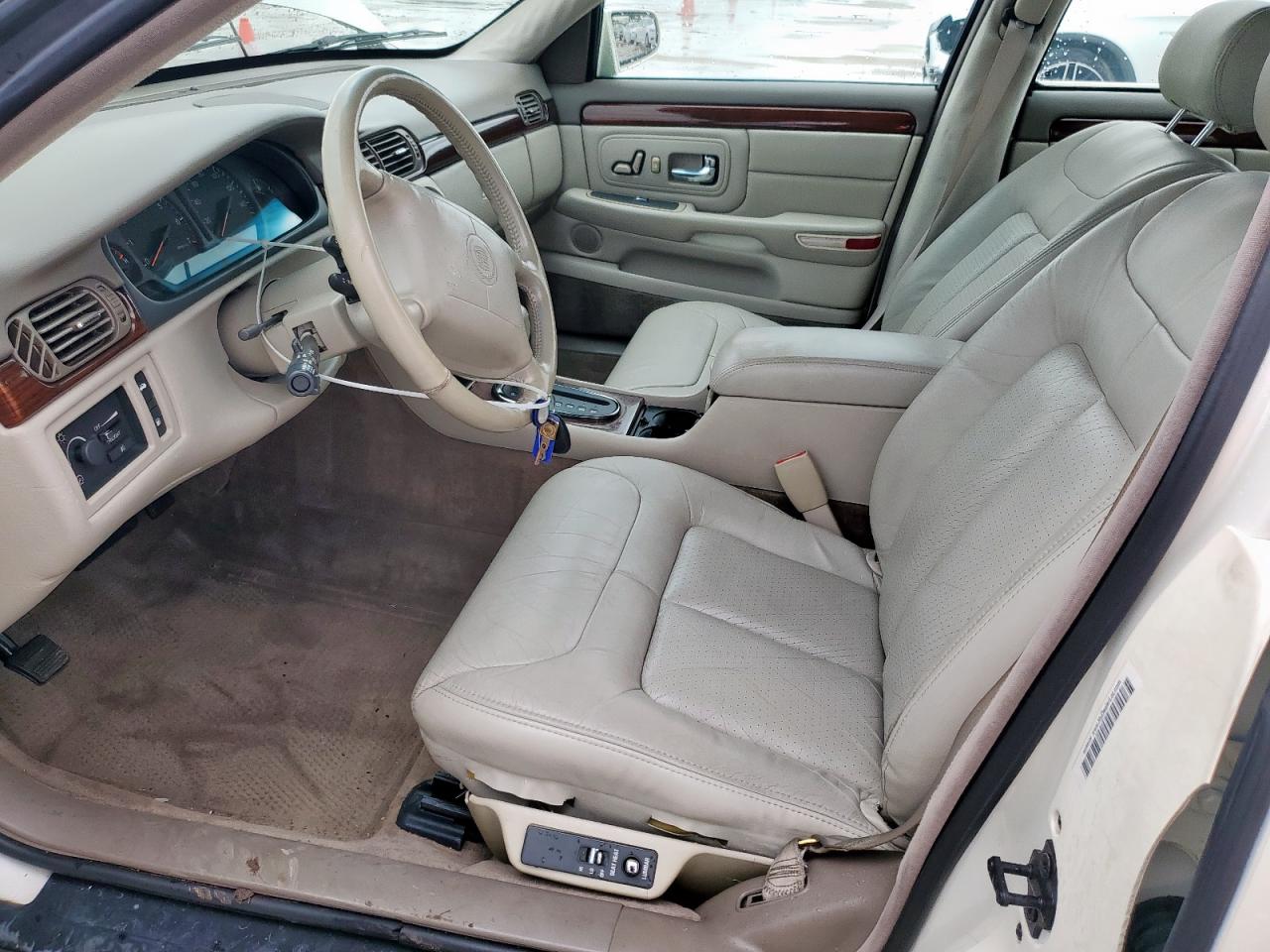 1997 Cadillac Deville Concours VIN: 1G6KF5493VU256584 Lot: 56062095