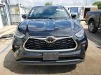 2022 Toyota Highlander Limited for Sale in Pekin, IL - Top/Roof