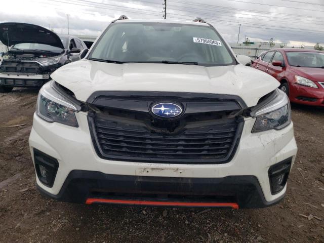  SUBARU FORESTER 2021 Белы