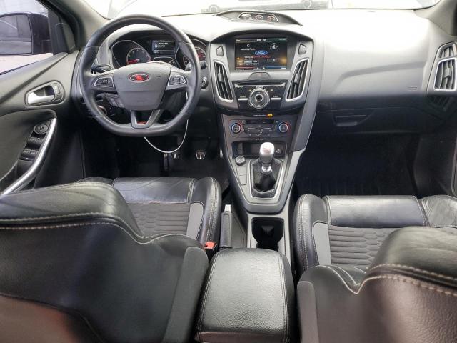  FORD FOCUS 2015 Czarny
