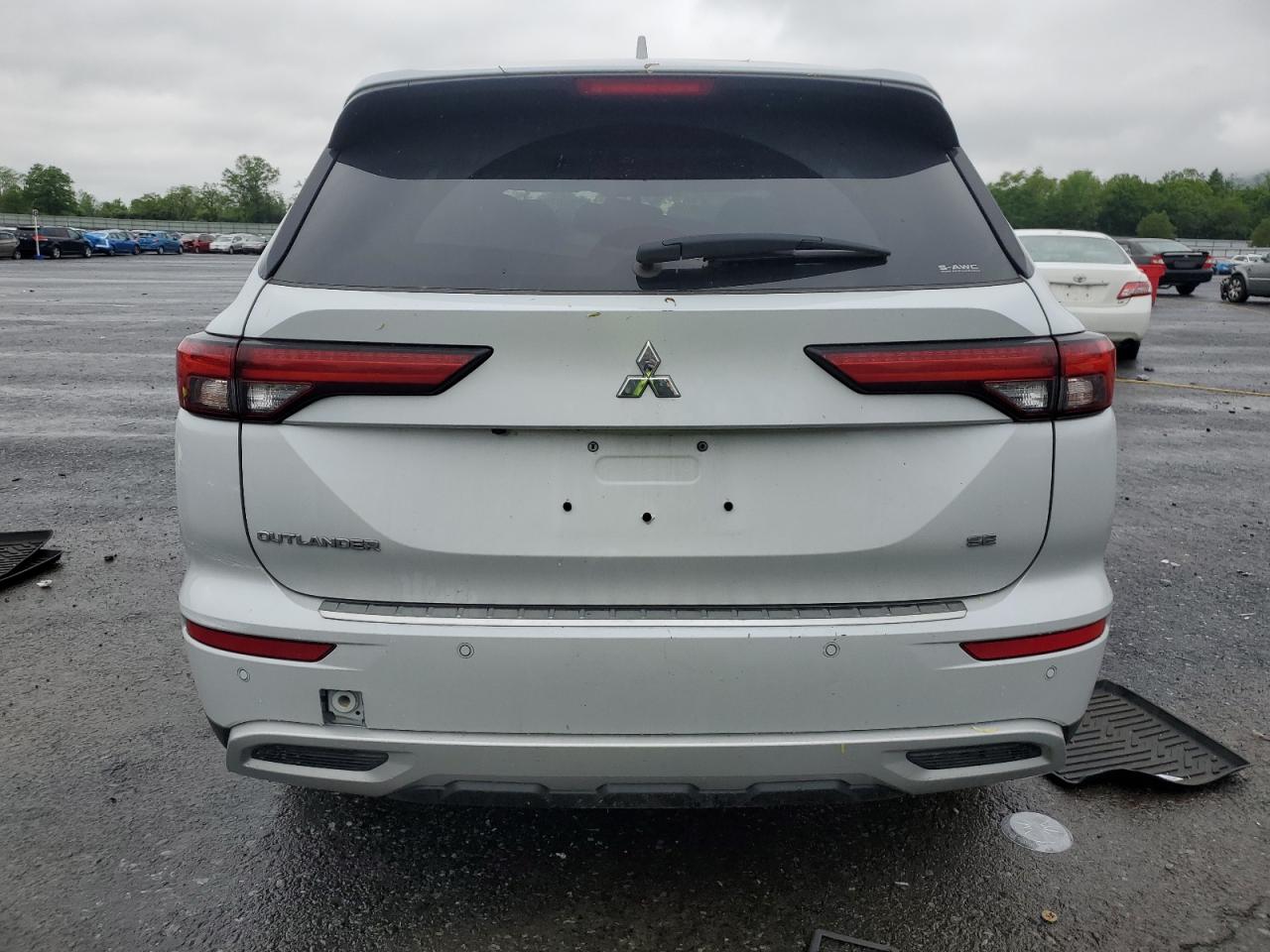 2024 Mitsubishi Outlander Se VIN: JA4J4VA81RZ010081 Lot: 57220565