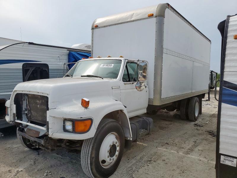 1997 Ford F800 