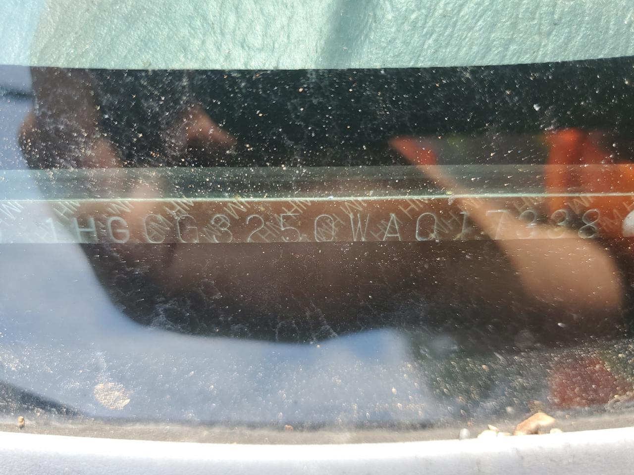 1998 Honda Accord Ex VIN: 1HGCG3250WA017338 Lot: 55469875