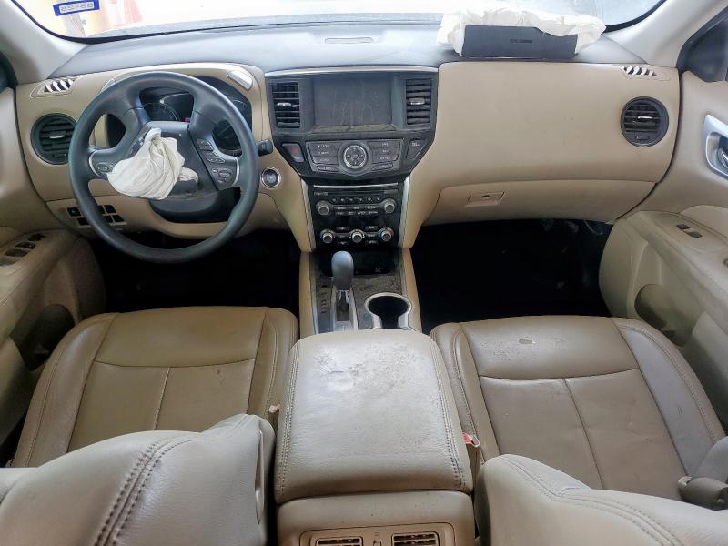 NISSAN PATHFINDER 2017 Czerwony