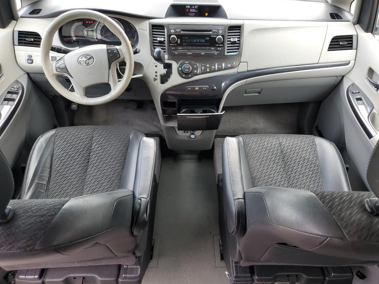 2014 Toyota Sienna Sport VIN: 5TDXK3DC1ES457564 Lot: 56986185