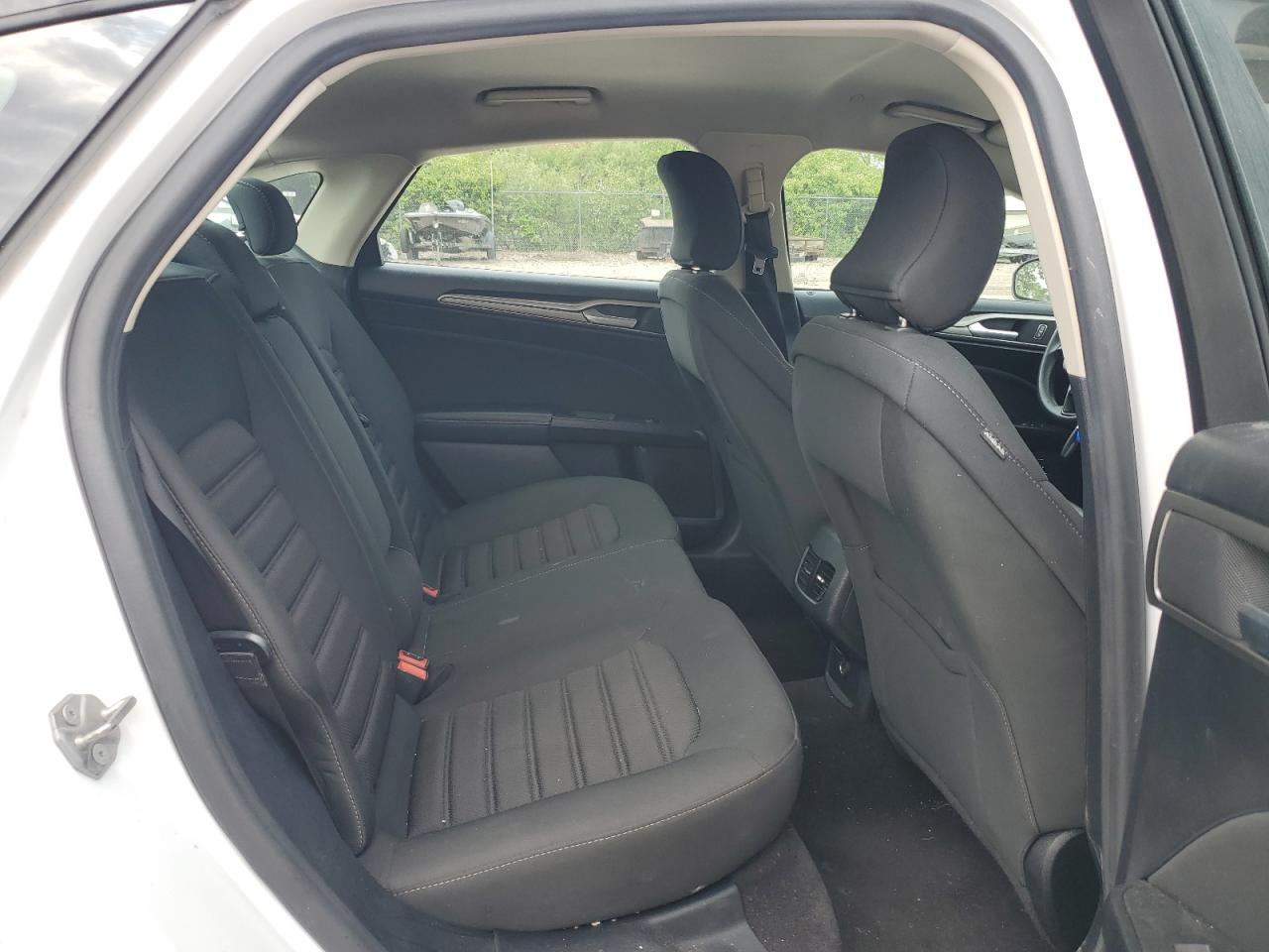 2019 Ford Fusion Se VIN: 3FA6P0LU7KR124800 Lot: 55085175