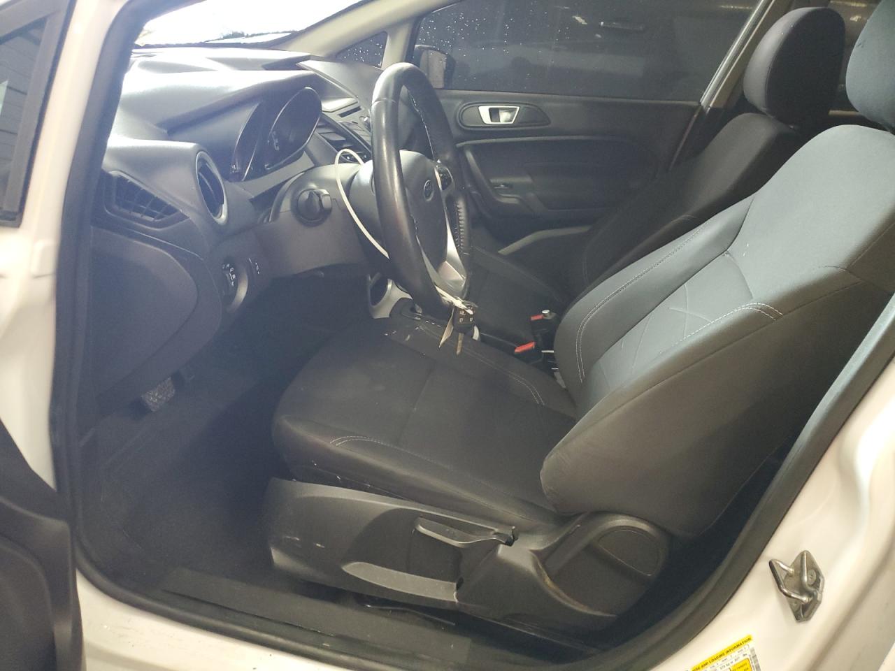 2015 Ford Fiesta Se VIN: 3FADP4BJ8FM161220 Lot: 56687895