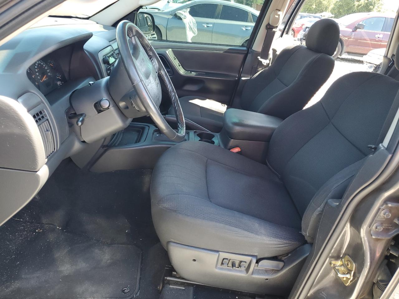 2002 Jeep Grand Cherokee Sport VIN: 1J4GX38N92C192090 Lot: 55810815