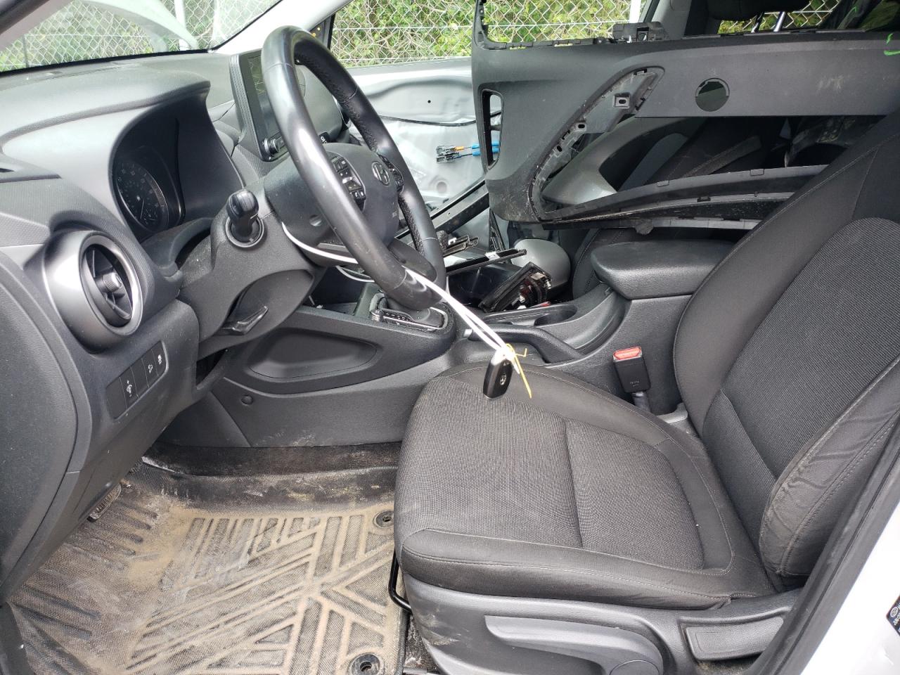 2022 Hyundai Kona Sel VIN: KM8K32AB8NU793975 Lot: 56683675