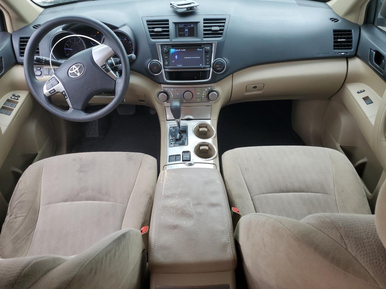 2013 Toyota Highlander Base VIN: 5TDZA3EH2DS046002 Lot: 56243175