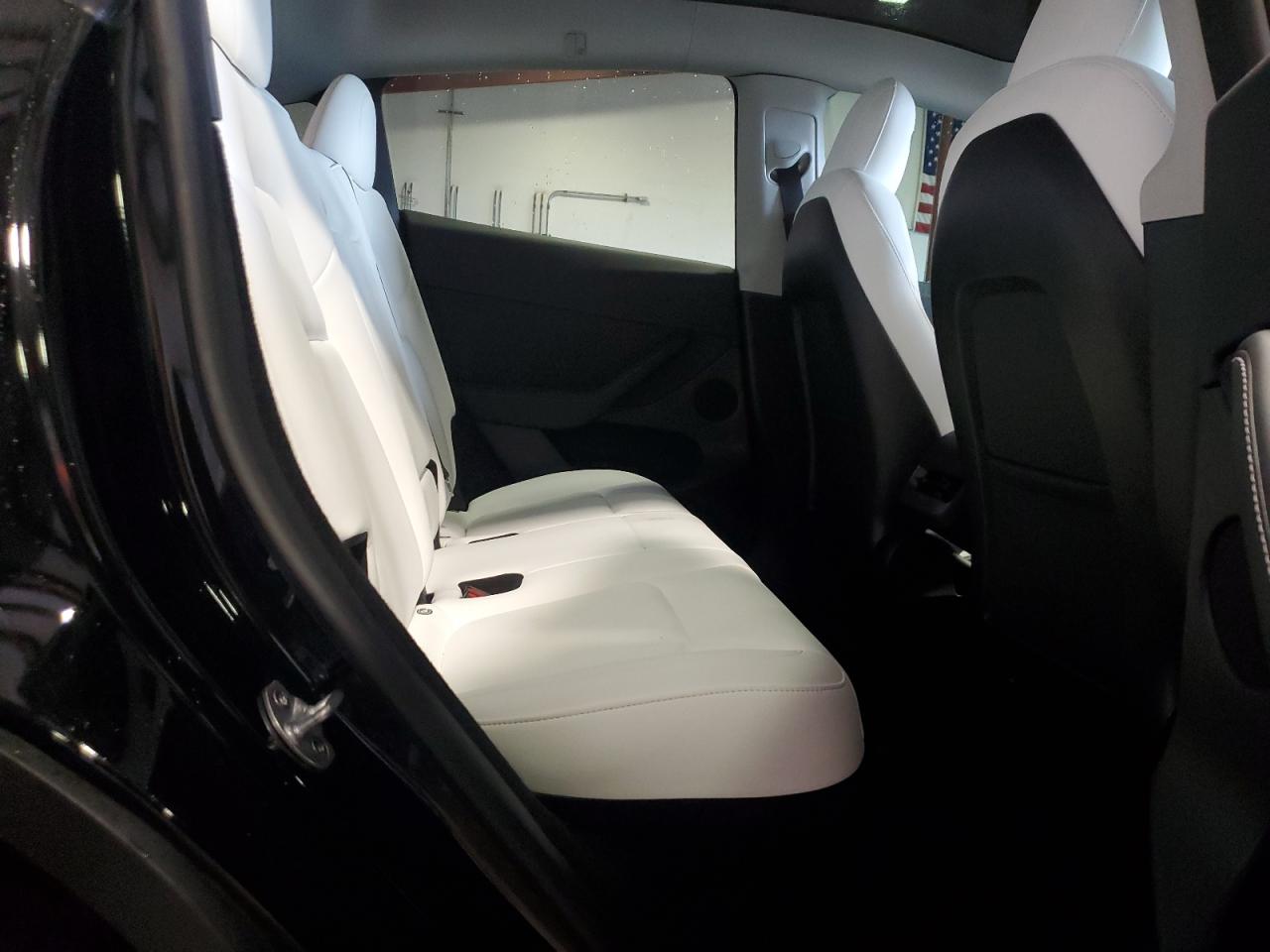 2023 Tesla Model Y VIN: 7SAYGDEF8PF643276 Lot: 57080975