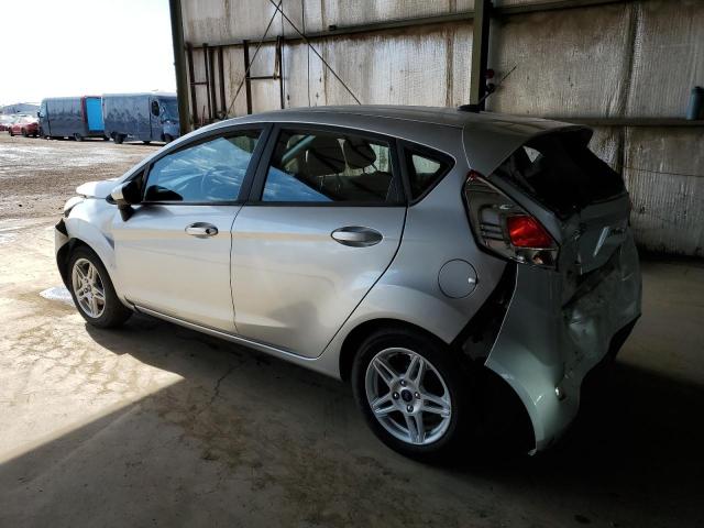  FORD FIESTA 2018 Серебристый