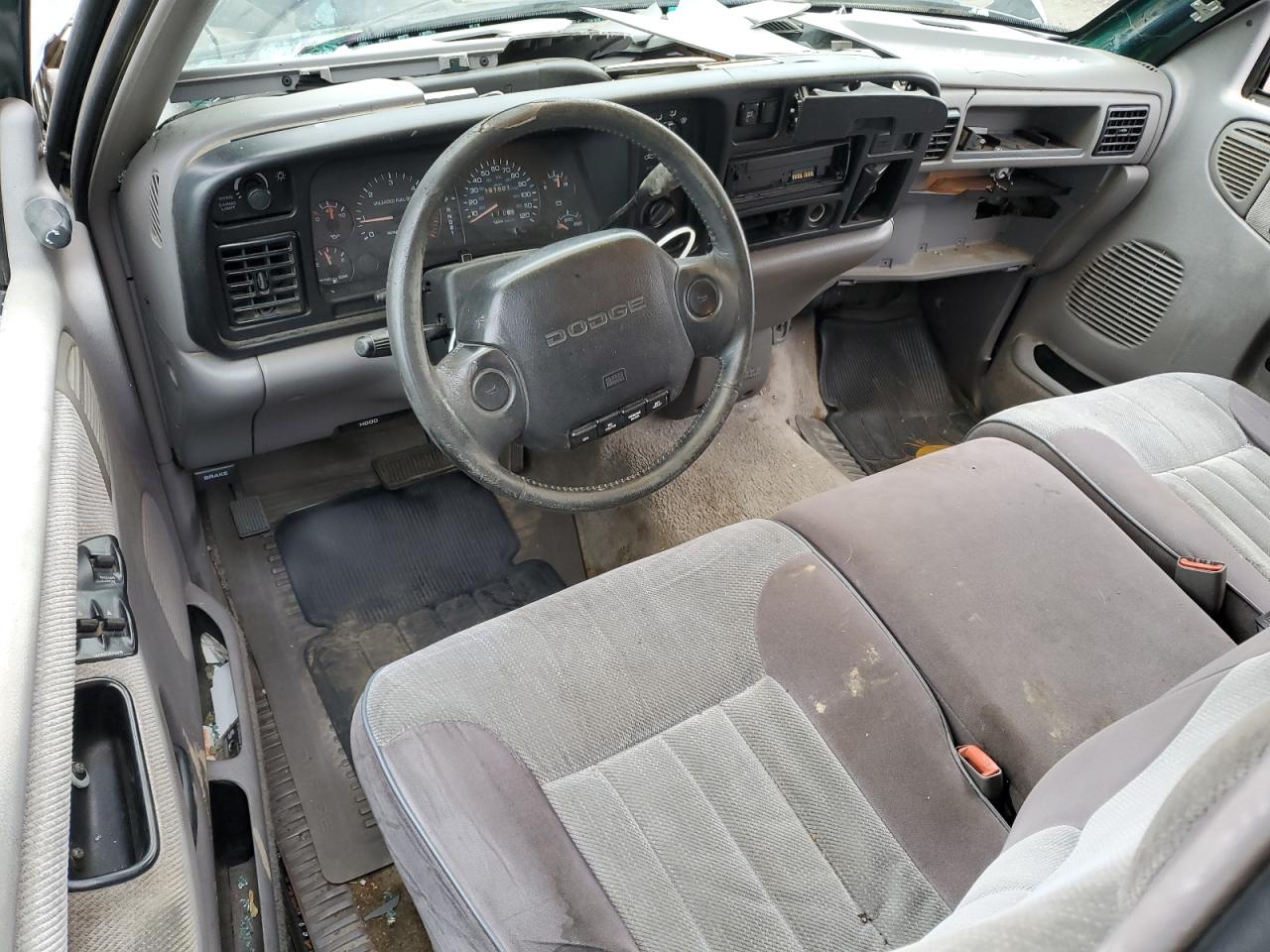 1994 Dodge Ram 1500 VIN: 1B7HC16Z6RS661927 Lot: 57590405
